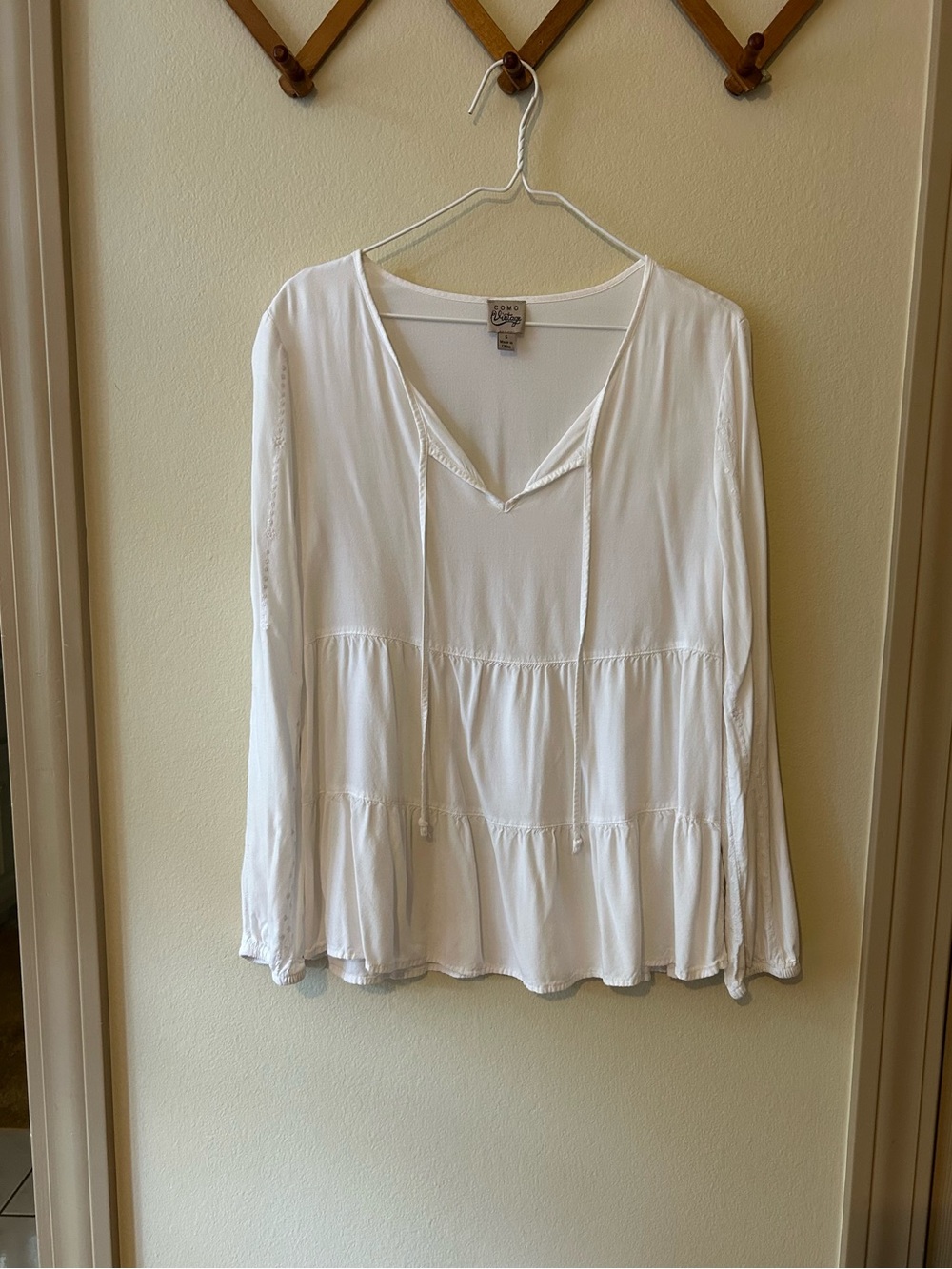 Como Vintage White Tiered Peasant Tunic